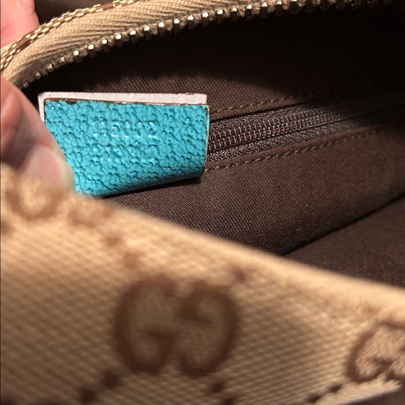 Vintage Gucci Turquoise and Brown Shoulder Bag in excellent condition - Picture 6 of 6